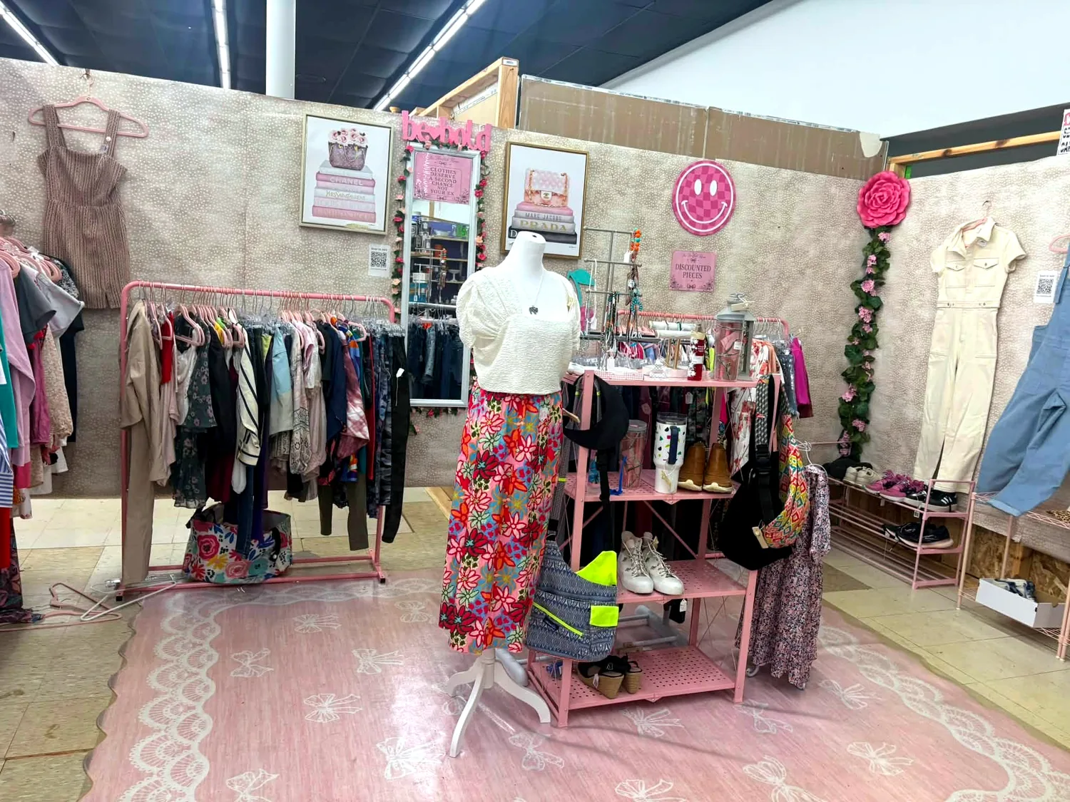 Clothing boutique booth